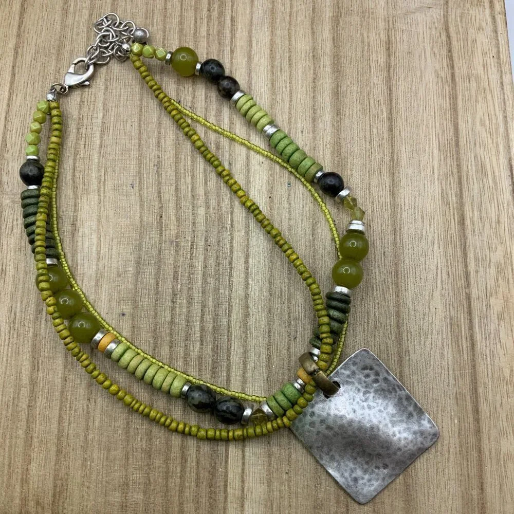 Chico's Green Tone Wooden BOHO Glass Beads Silver Tone Pendant Necklace - Picture 4 of 9